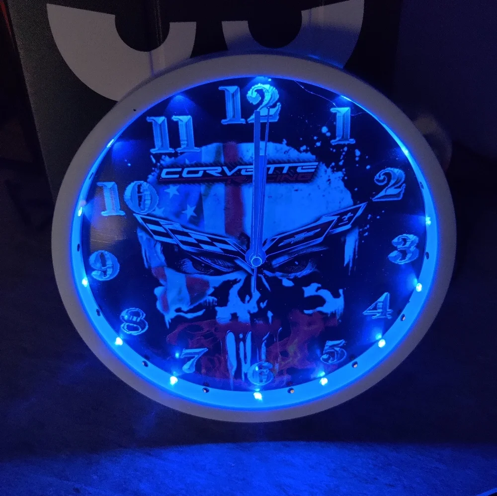 Punisher Corvette skull clock - Picture 5 of 16
